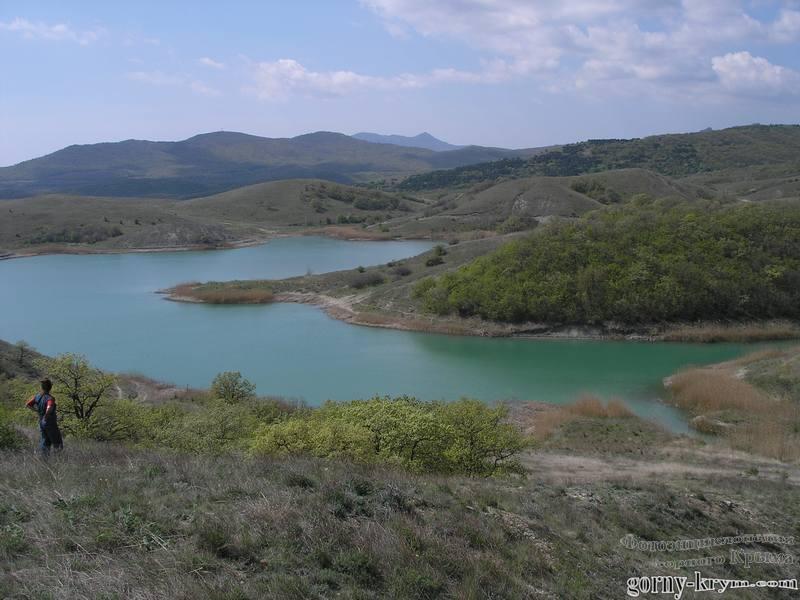 Озеро у Карадага