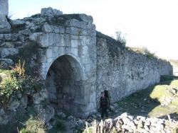 Стена и арка цитадели
