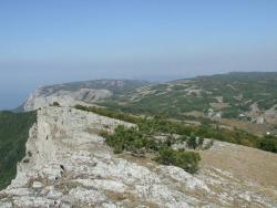 Вид с горы Ат-Баш на западную часть яйлы