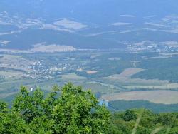 Вид на села Аромат и Плотинное с горы Лысая
