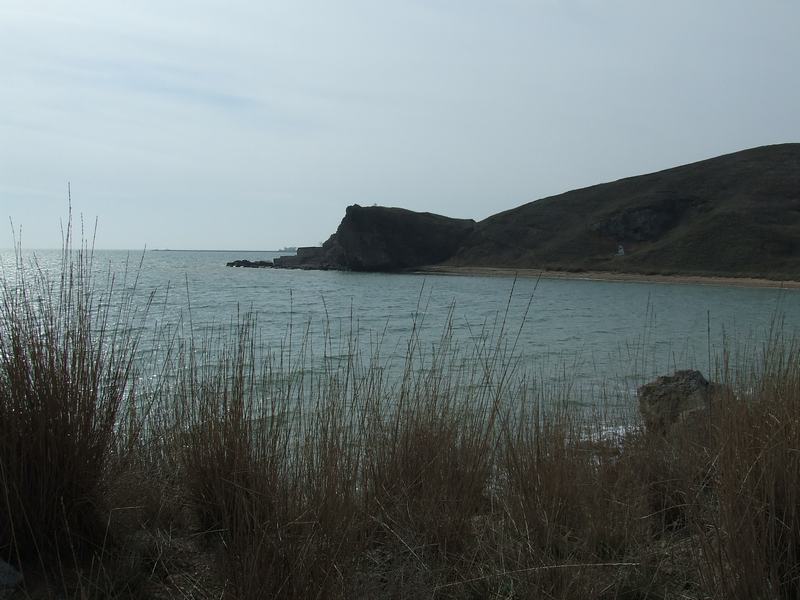 На берегу моря в Керченском проливе
